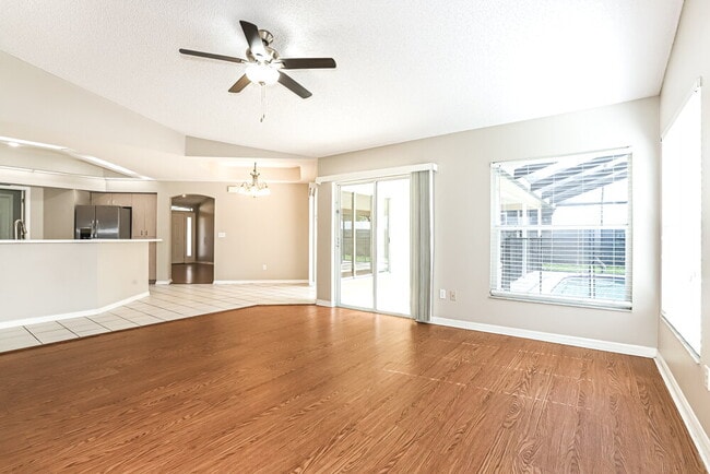 property at 2909 Starmount Dr