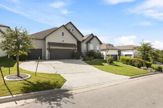 921 Trevi Fontana Dr. in Leander, TX - Building Photo - Building Photo