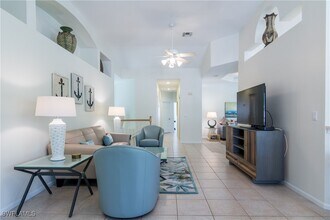 7720 Gardner Dr in Naples, FL - Building Photo - Building Photo