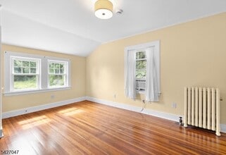 74 S Mountain Ave in Montclair, NJ - Building Photo - Building Photo