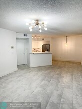 12760 Vista Isles Dr in Sunrise, FL - Building Photo - Building Photo