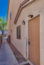 5532 Cactus Thorn Ave in Las Vegas, NV - Building Photo - Building Photo