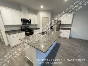 1585 Holly Trails in Sour Lake, TX - Building Photo - Building Photo