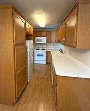 881 E Maple Vw Dr in Salt Lake City, UT - Building Photo - Building Photo