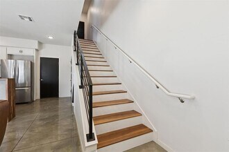 1008 N Francis Ave in Oklahoma City, OK - Foto de edificio - Building Photo