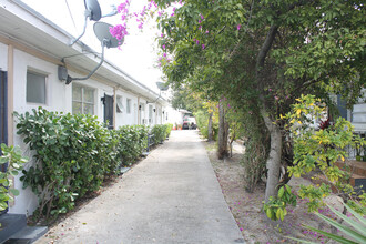 850 SW 3rd St in Miami, FL - Building Photo - Building Photo