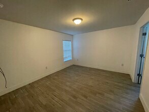3720 SW 8th Pl in Cape Coral, FL - Building Photo - Building Photo