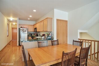 3117 N Damen Ave in Chicago, IL - Building Photo - Building Photo