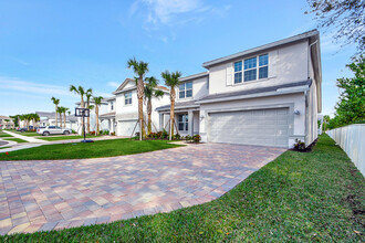 5336 Star Rush Ln in Wellington, FL - Building Photo - Building Photo