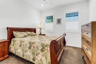 6965 Avalon Cir in Naples, FL - Foto de edificio - Building Photo