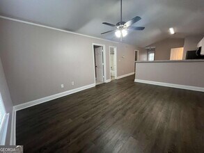 565 Rustwood Dr in Athens, GA - Building Photo - Building Photo