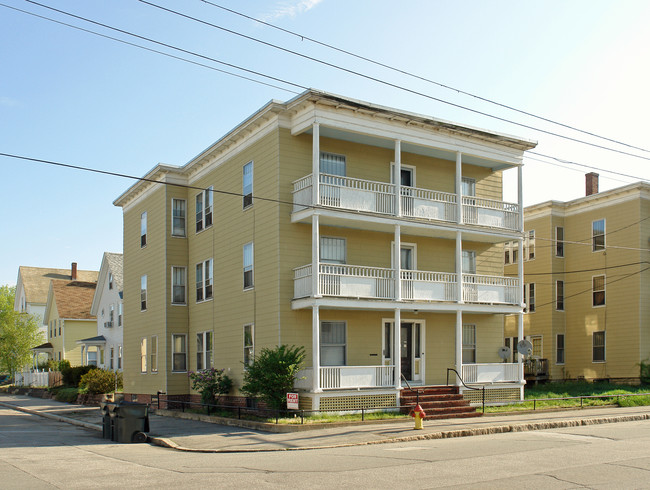 237 Amory St in Manchester, NH - Foto de edificio - Building Photo