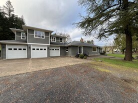 9771 NW Dick Rd in Hillsboro, OR - Building Photo