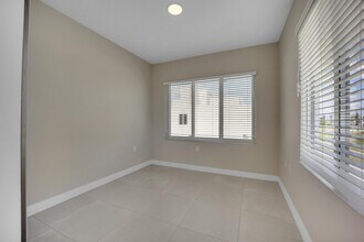 13831 SW 262nd Ln in Miami, FL - Building Photo - Building Photo