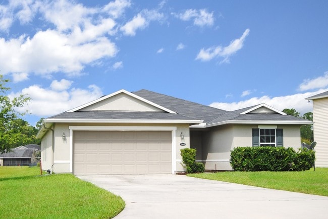 property at 76642 Timbercreek Blvd