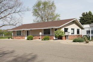 Royal Estates in Kalamazoo, MI - Building Photo