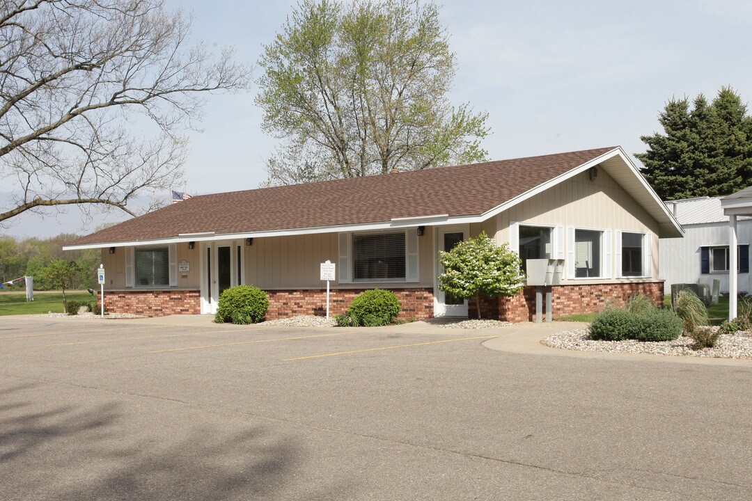 Royal Estates in Kalamazoo, MI - Building Photo