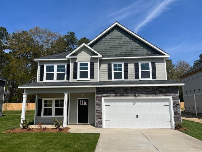 property at 3669 Lynnwood Dr