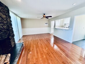 2714 W Clark Ave in Burbank, CA - Building Photo - Building Photo