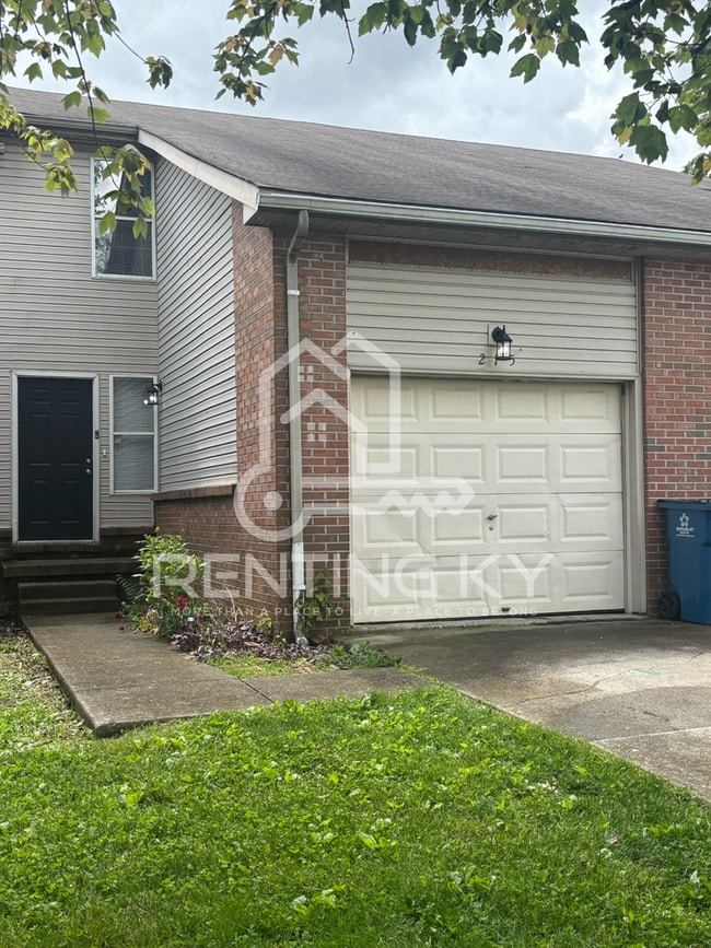 215 Peachtree Rd in Nicholasville, KY - Building Photo - Building Photo