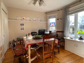 34 Parkdale St, Unit 1 in Somerville, MA - Building Photo - Building Photo