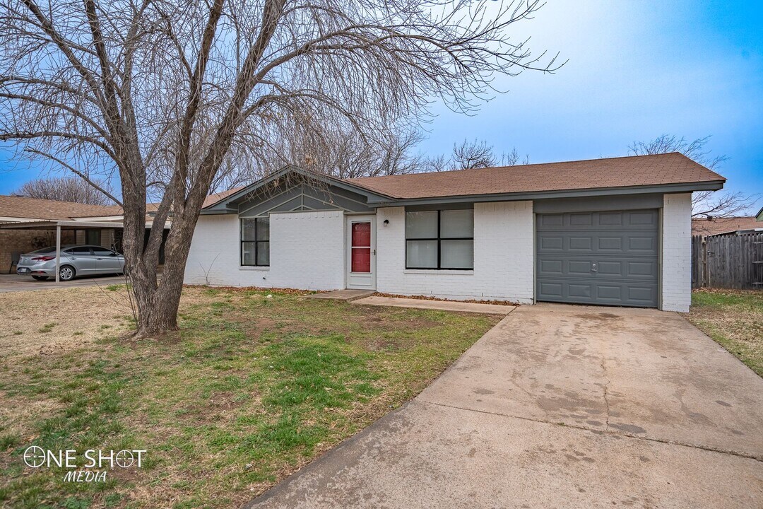 1718 N Mockingbird Ln in Abilene, TX - Building Photo