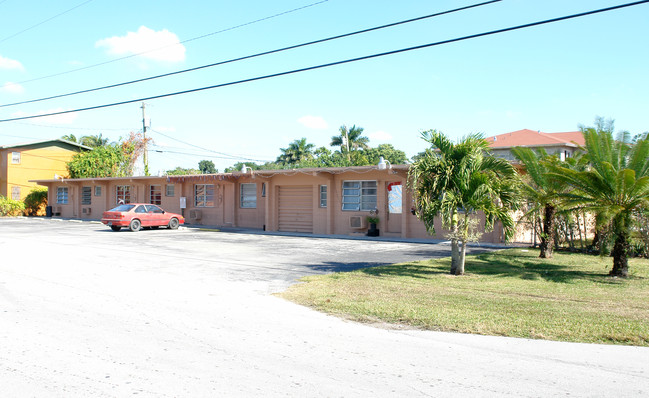 145 SW 9th Ave in Homestead, FL - Building Photo - Building Photo