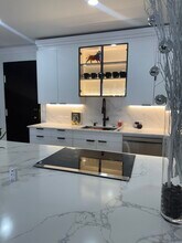 145 15th St NE, Unit Luminara in Atlanta, GA - Building Photo - Building Photo