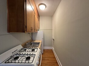 4632 N Paulina St, Unit J06W in Chicago, IL - Building Photo - Building Photo