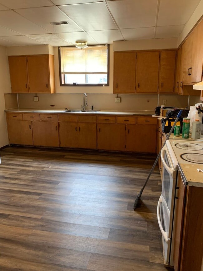 property at 601 4th St