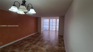 851 Three Islands Boulevard in Hallandale Beach, FL - Building Photo - Building Photo