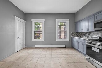 237 20th Ave in Paterson, NJ - Building Photo - Building Photo