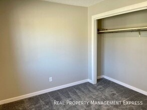 2 Bedroom Apartment on the West Side in Sioux Falls, SD - Building Photo - Building Photo