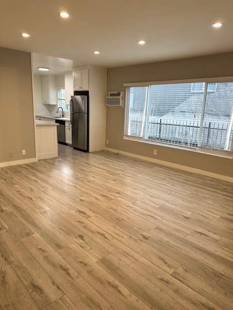 7555 De Longpre Ave in Los Angeles, CA - Building Photo - Building Photo