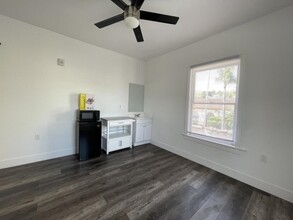 732 E. Santa Clara St. in Ventura, CA - Foto de edificio - Interior Photo