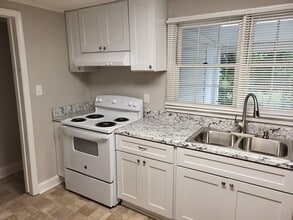818 E Second Ave in Gastonia, NC - Building Photo - Building Photo