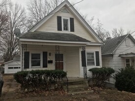 612 W Carpenter St in Springfield, IL - Building Photo