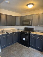 1422 Dartmouth Ave in Parkville, MD - Foto de edificio - Building Photo