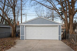 11055 Chapp Ave in Warren, MI - Building Photo - Building Photo