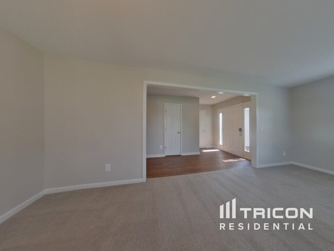 7838 Montbrook Dr in Charlotte, NC - Building Photo - Building Photo