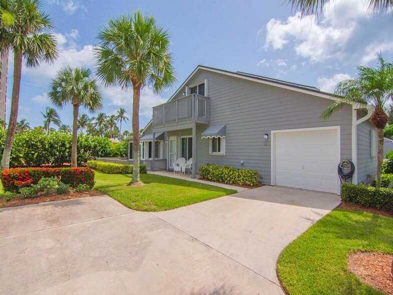 4949 N Hwy A1A, Unit 54 in Fort Pierce, FL - Building Photo