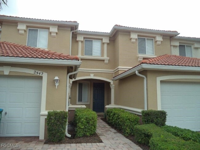 2447 Laurentina Ln in Cape Coral, FL - Building Photo - Building Photo