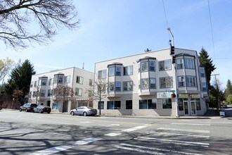 Morningside Apartments in Seattle, WA - Building Photo - Building Photo