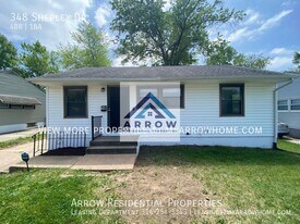 348 Shepley Dr in St. Louis, MO - Building Photo
