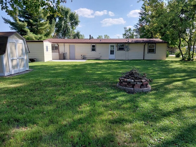 10506 Caddy Ln in Caledonia, WI - Building Photo - Building Photo