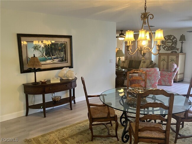 1370 Bunker Way in Ft. Myers, FL - Building Photo - Building Photo