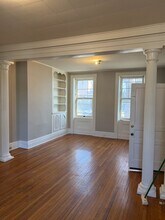 114 S West St in Carlisle, PA - Building Photo - Building Photo