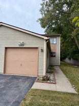 2759 Pin Oak Dr in Toledo, OH - Building Photo