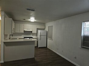 7300 Bennett Ave in Austin, TX - Building Photo - Building Photo