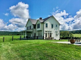 162 Amenia Union Rd in Amenia, NY - Building Photo